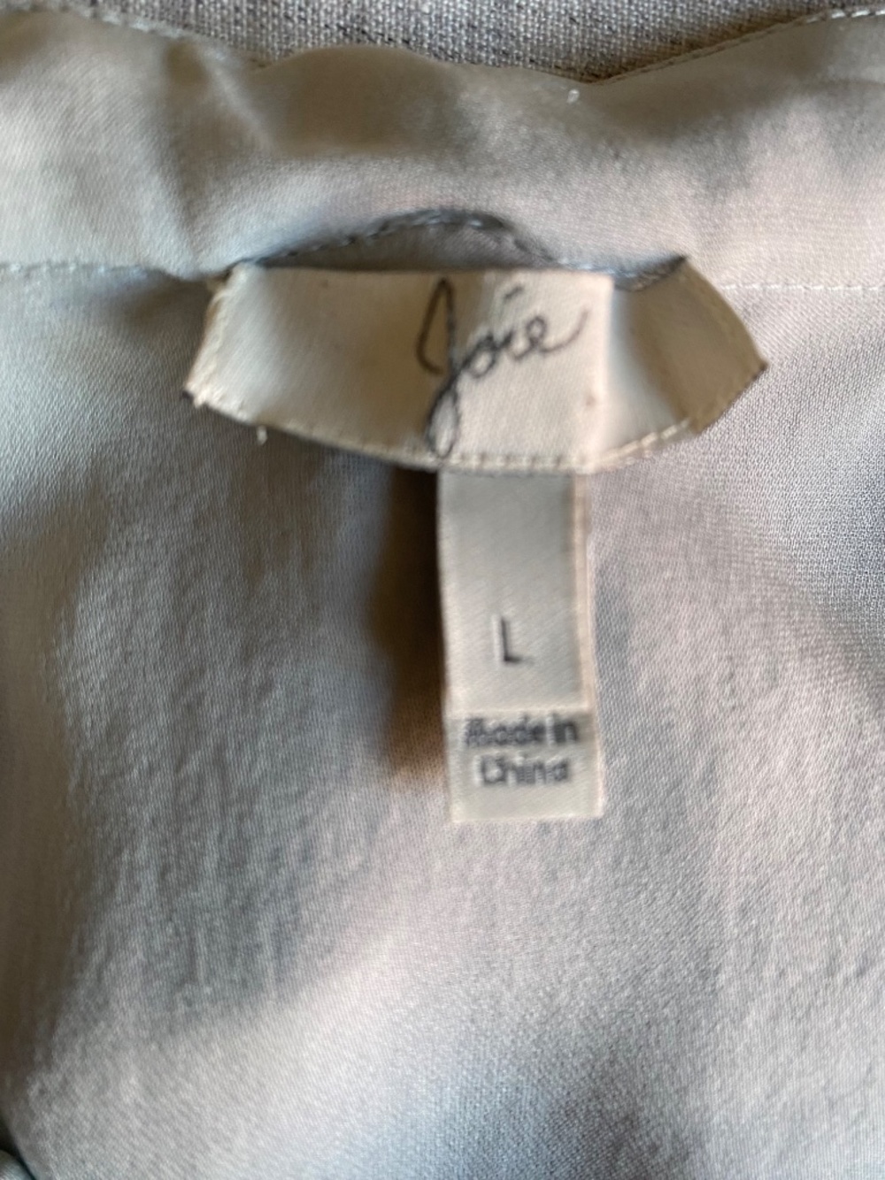 Joie short sleeved silk top in pale blue/gray, with bow tie at back Size L - Picture 8 of 11